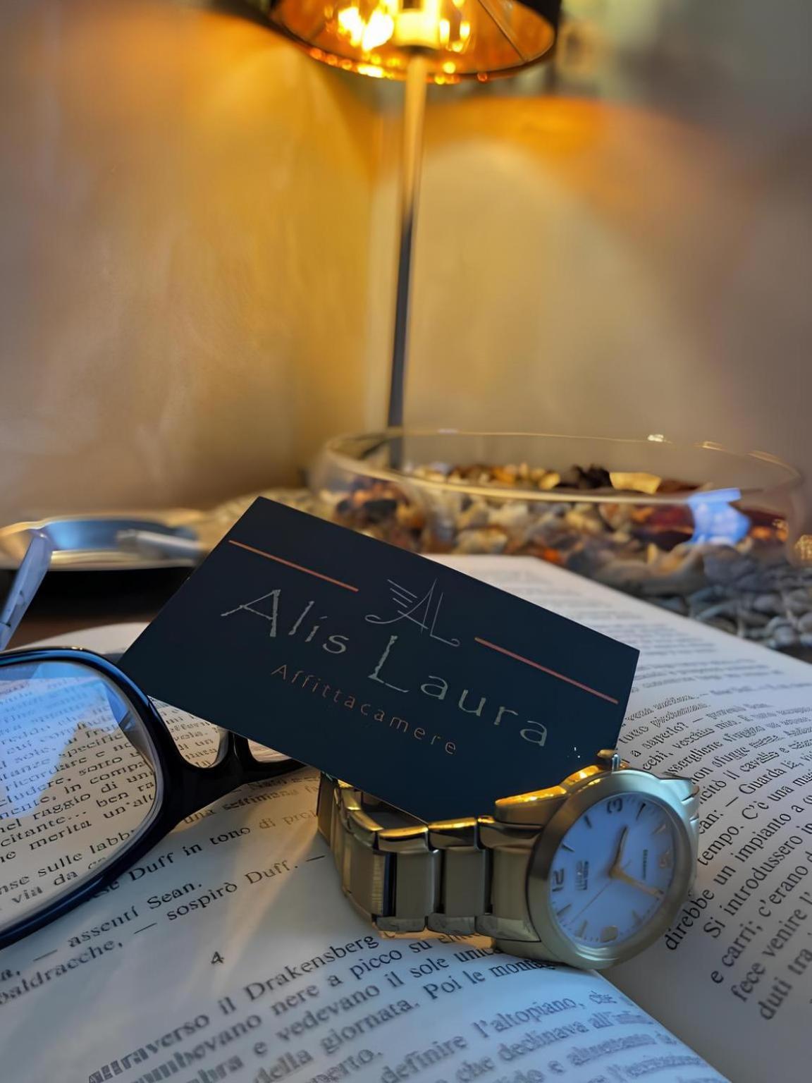 Alis Laura Guest House - 150M From Piazza Bologna Metro And 10 Minutes From The Colosseum 외부 사진